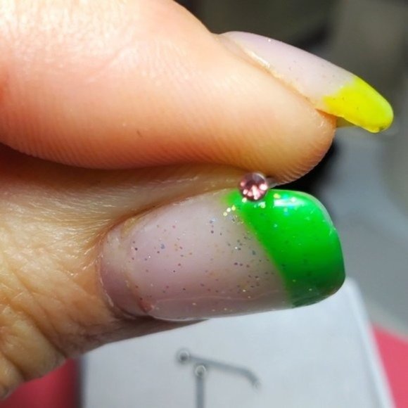 New 10 Crystal Micro Minimalist Tiny Nose Studs - Picture 6 of 16